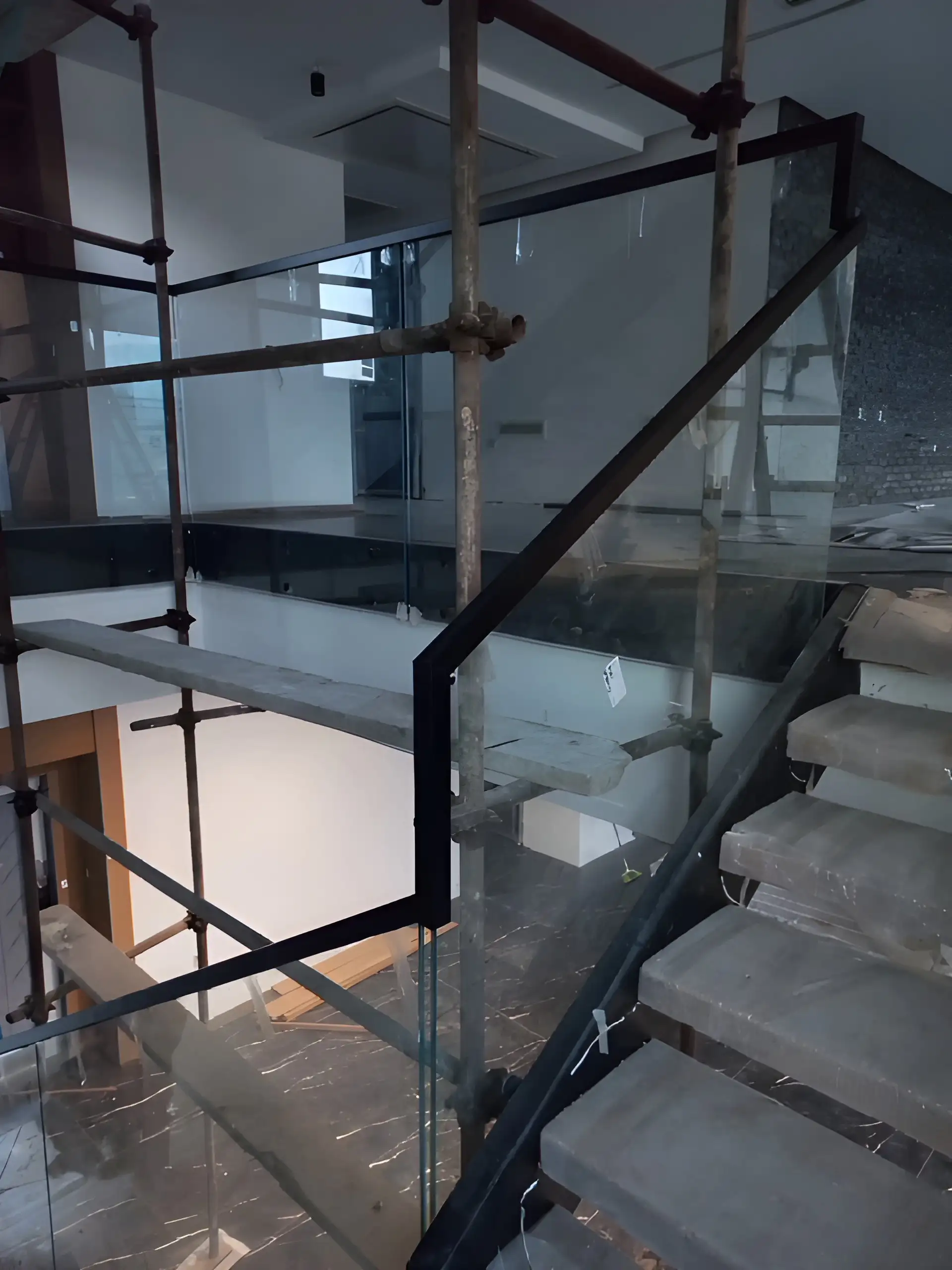 اجرای هندریل پوینت فیکس نوشهر